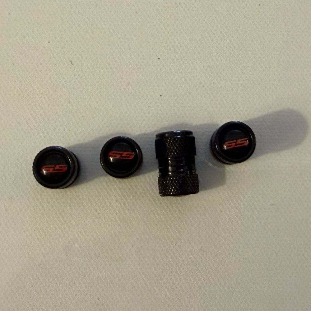 SS Super Sport Valve Stem Caps in Black Set of 4 NWT